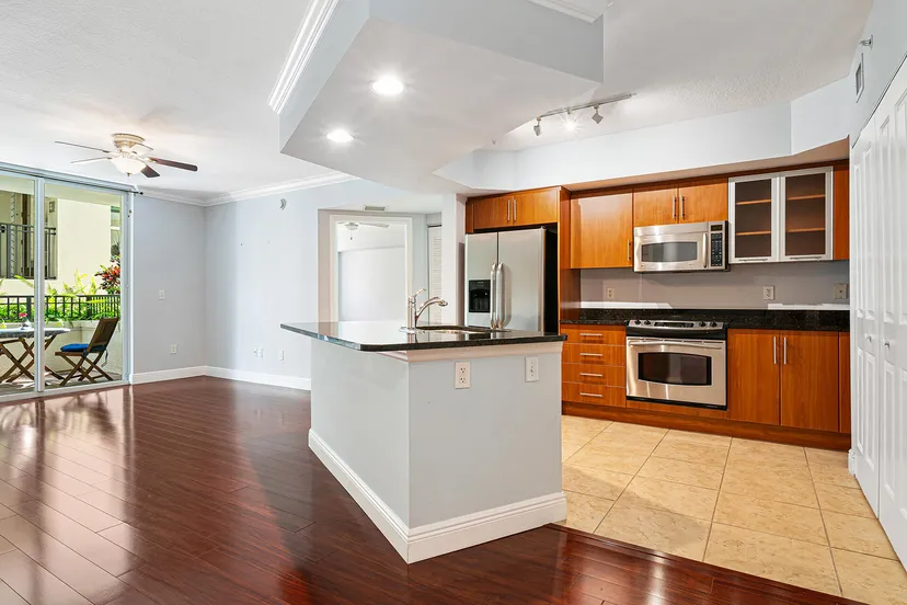 Sold Sep 2025 · 600 S Dixie Highway E 542, West Palm Beach