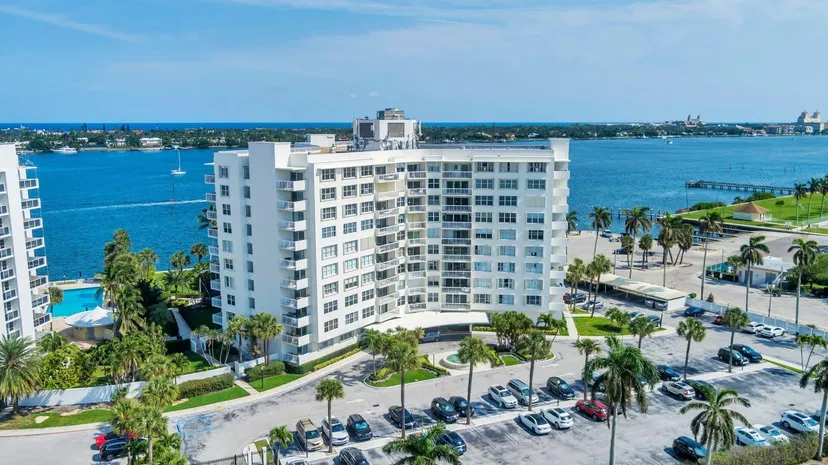 Sold Apr 2026 · Unit 211 · 2600 N Flagler · West Palm Beach