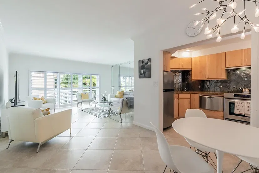 250 Bradley Place #301 — photo 3