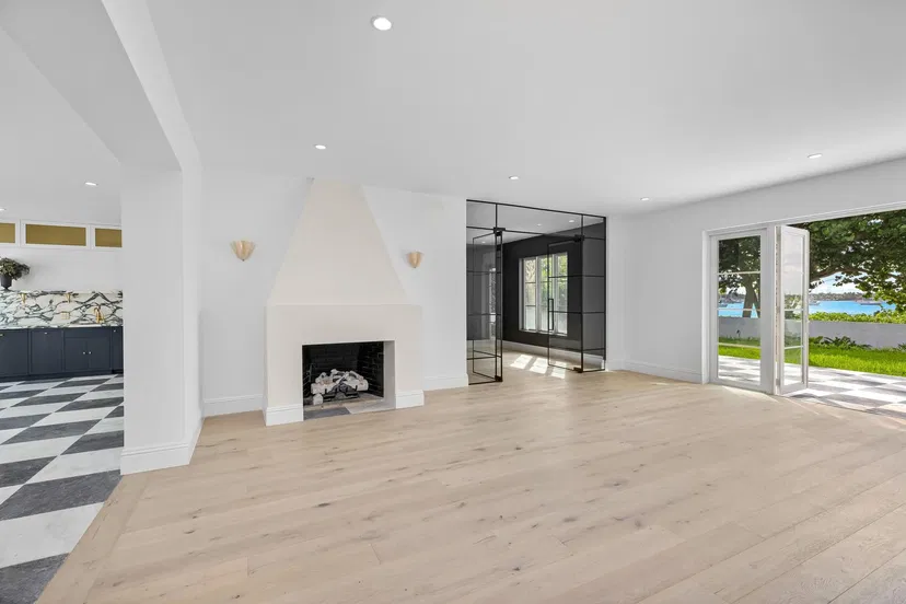 1246 N Lake Way — photo 4
