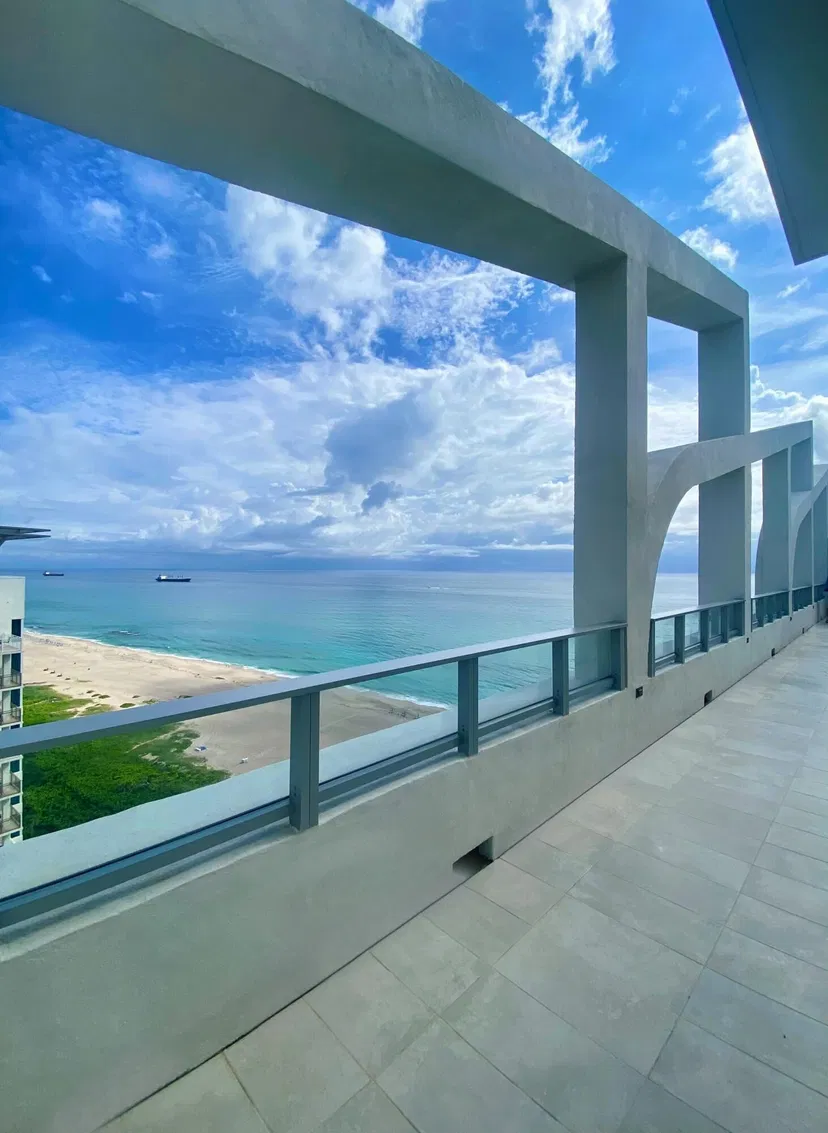 Sold Nov 2024 · 3100 N Ocean Drive H-Ph1, Riviera Beach