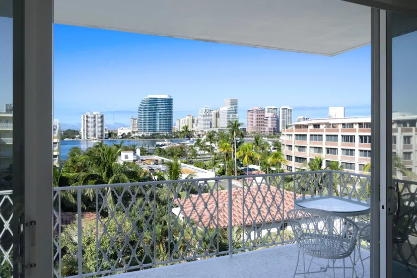 434 Chilean Avenue #6d — photo 3