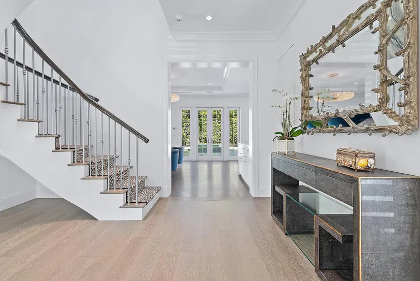 323 Seabreeze Avenue — photo 5