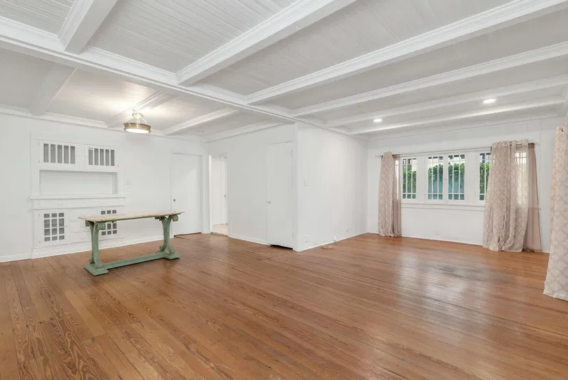 150 Australian Avenue #Cottage — photo 3