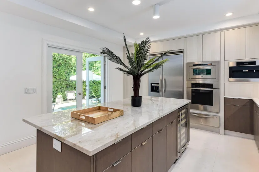 443 Seaview Avenue — photo 4