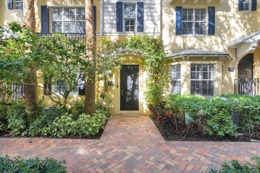 Sold Mar 2025 · 352 N Bromeliad, West Palm Beach