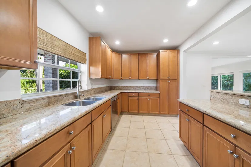 230 Osceola Way — photo 5