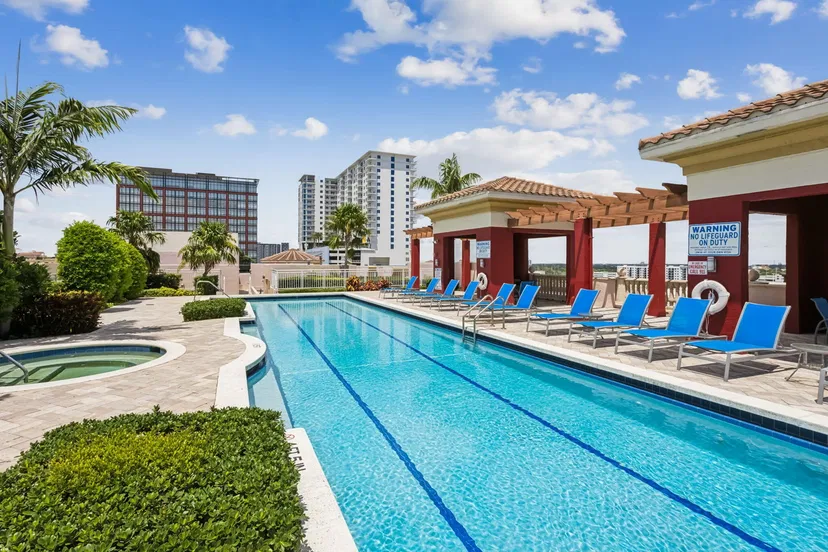 Sold Feb 2025 · 410 Evernia Street 322, West Palm Beach