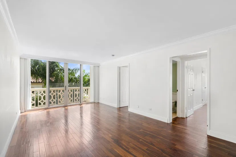 227 Brazilian Avenue #3f — photo 3