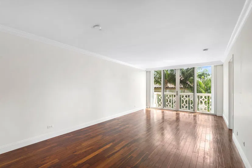 227 Brazilian Avenue #3f — photo 4