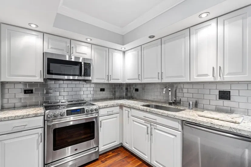 227 Brazilian Avenue #3f — photo 5