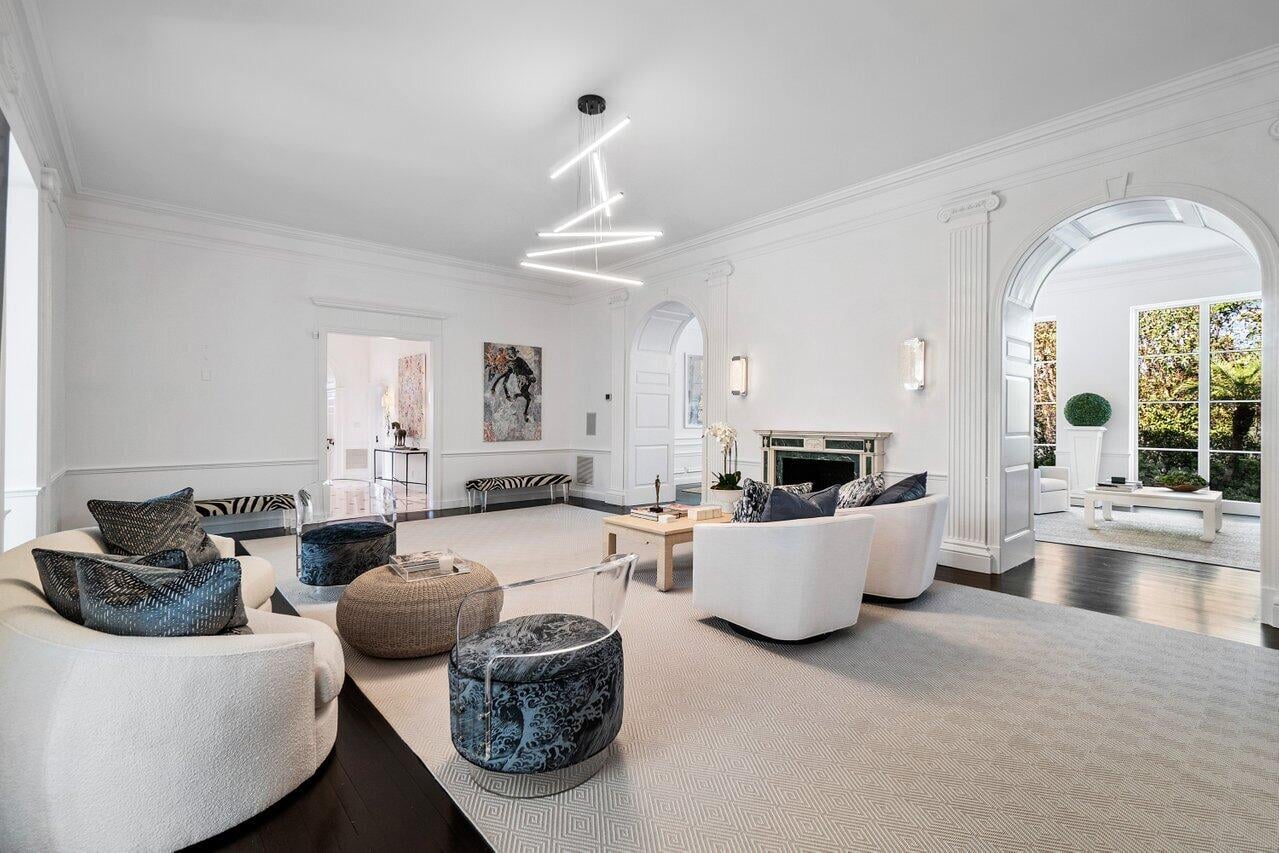 100 Regents Park Road — photo 4