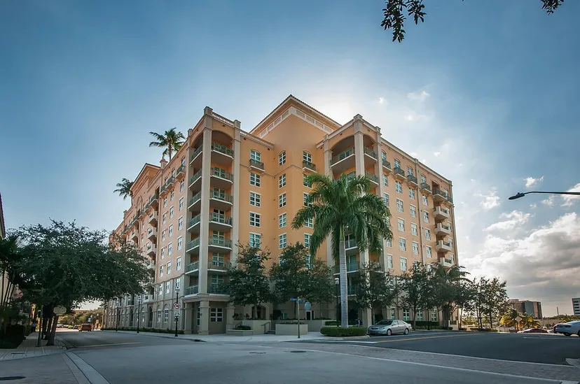 Sold Feb 2025 · 403 S Sapodilla Avenue 403, West Palm Beach