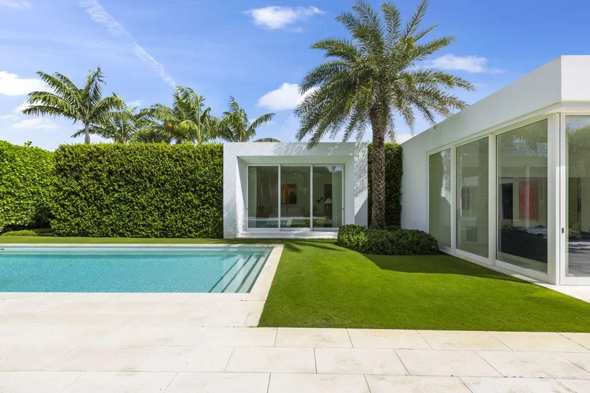 200 Tradewind Drive — photo 3
