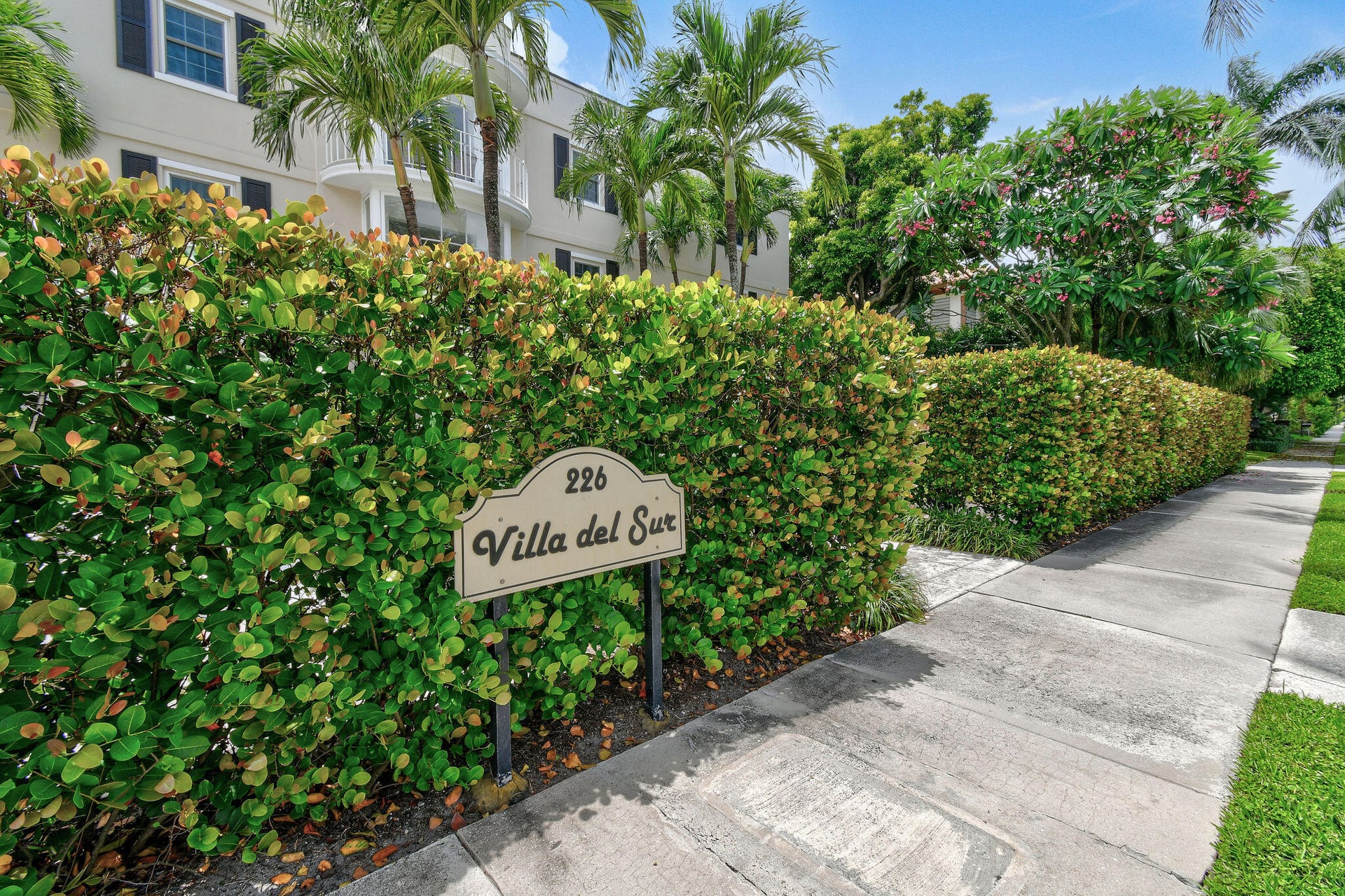 226 Brazilian Avenue #2 C — photo 3