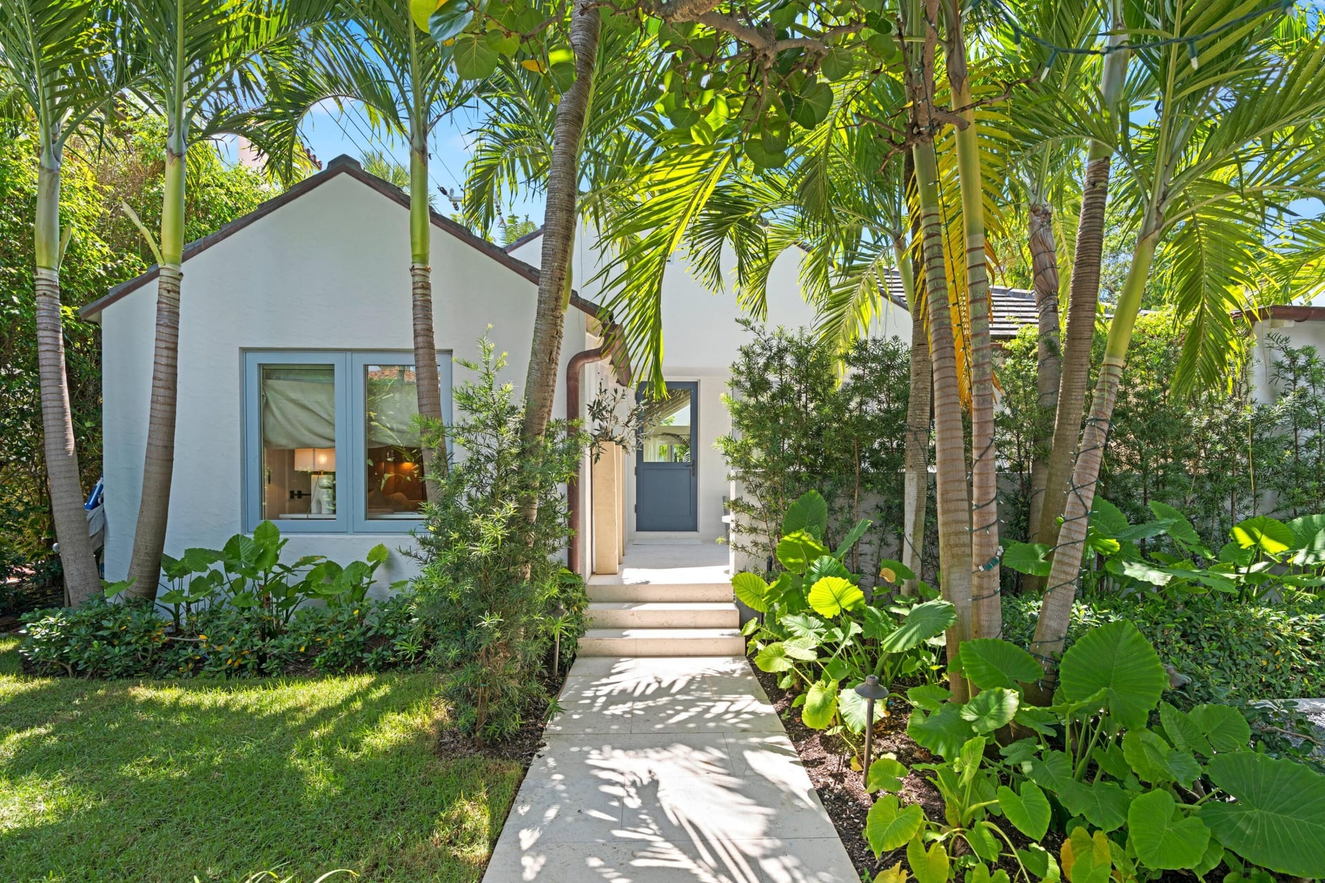 365 Hibiscus Avenue — photo 4
