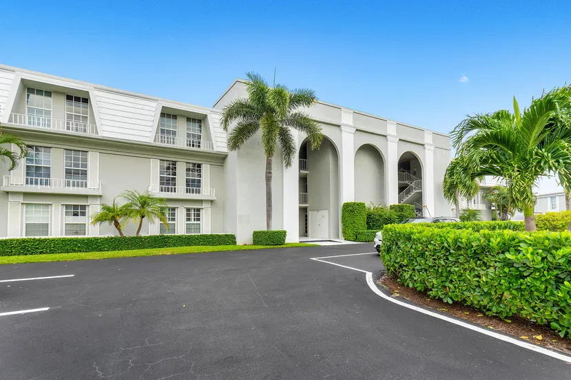 2185 Ibis Isle Road #10 — photo 3