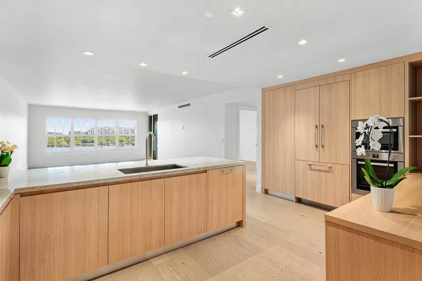 2185 Ibis Isle Road #10 — photo 4