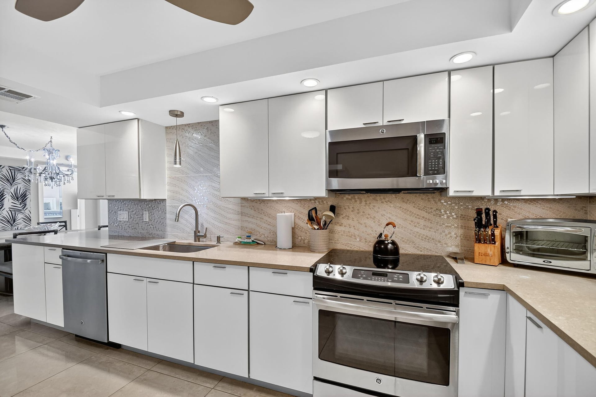 3546 S Ocean Boulevard #404 — photo 3