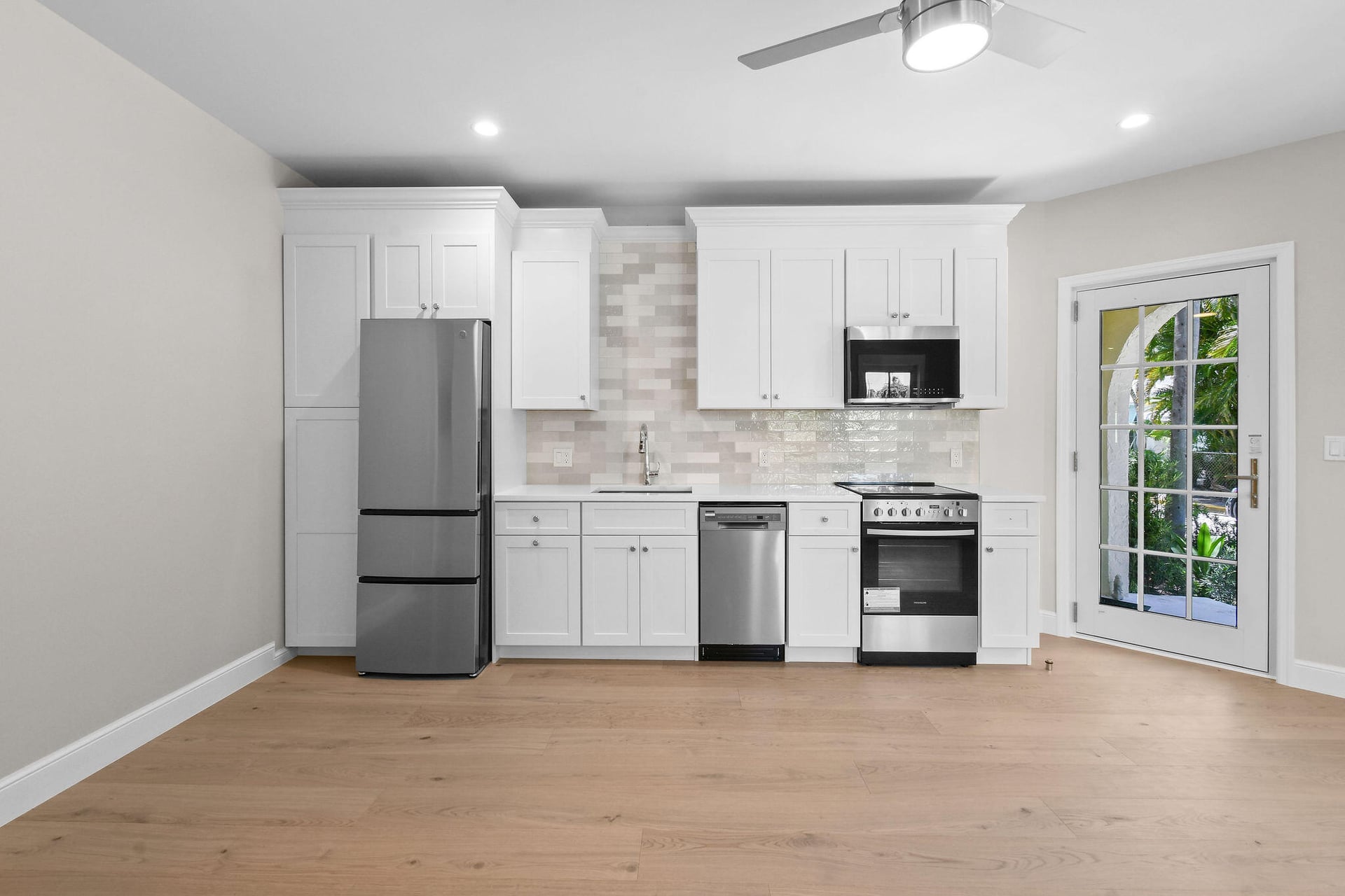 212 Oleander Avenue #1 — photo 5
