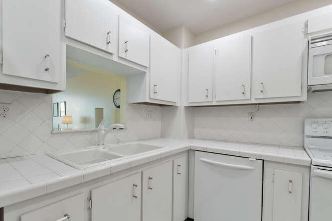 3540 S Ocean Boulevard #805 — photo 4