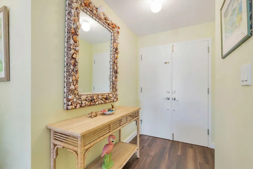 170 Chilean Avenue #2d — photo 2