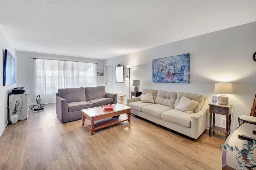 Unit Apt B