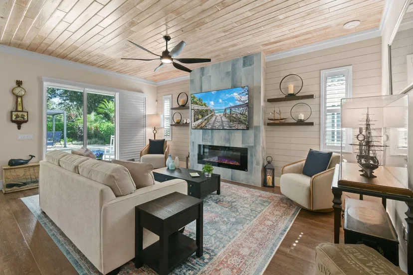 Sold Jan 2026 · 4015 Community Drive, Jupiter