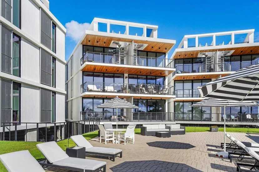 Singer Island Unit 304