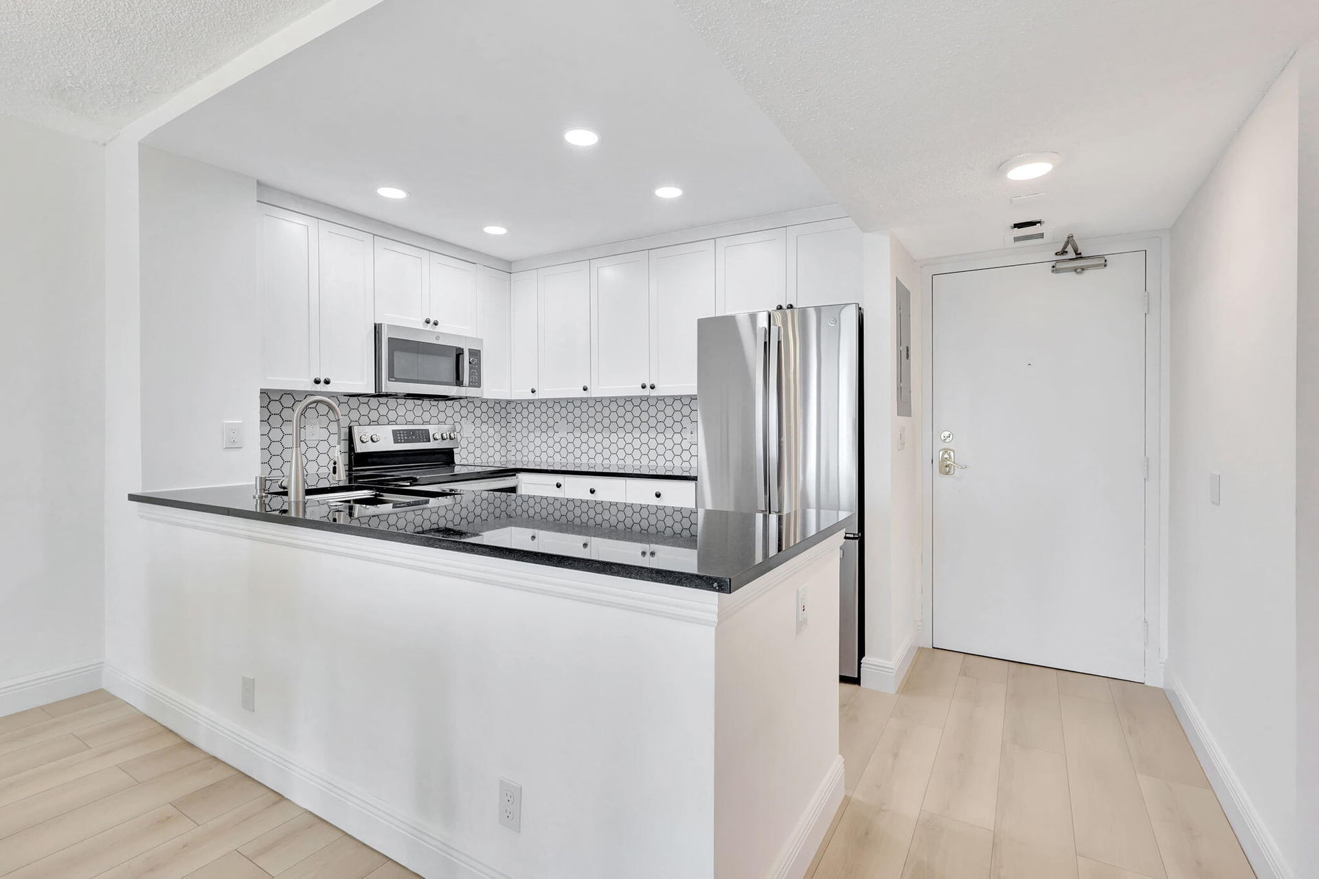 3540 S Ocean Boulevard #911 — photo 5