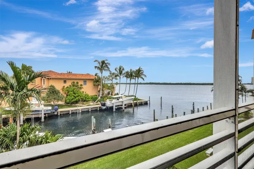 Paradise Harbour North Palm Beach Unit 307