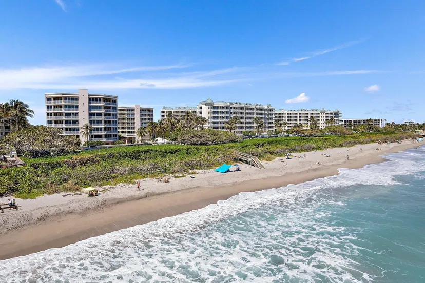 Admirals Cove Unit 122