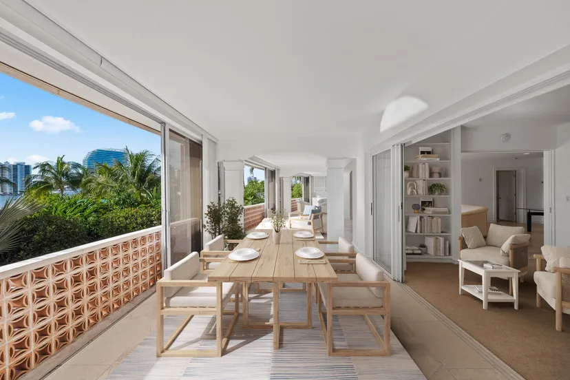 Sold Sep 2026 · 369 S Lake Drive 2e, Palm Beach