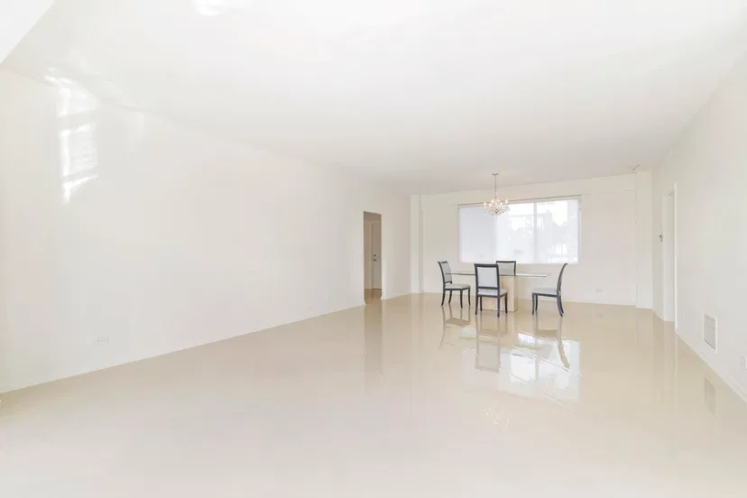389 S Lake Drive #2h — photo 5