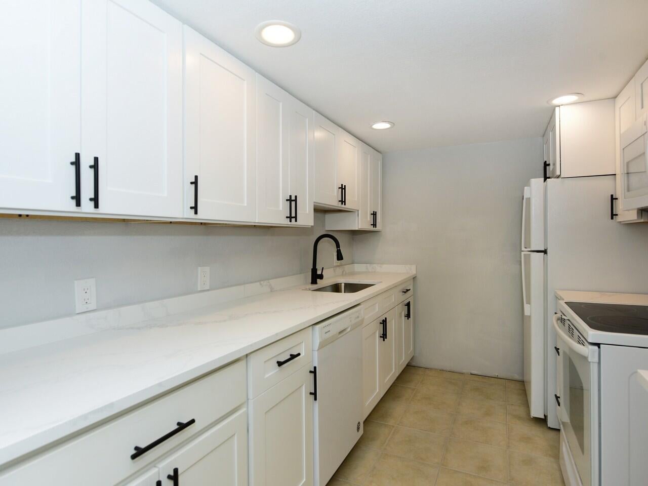 2560 S Ocean Boulevard #406 — photo 5