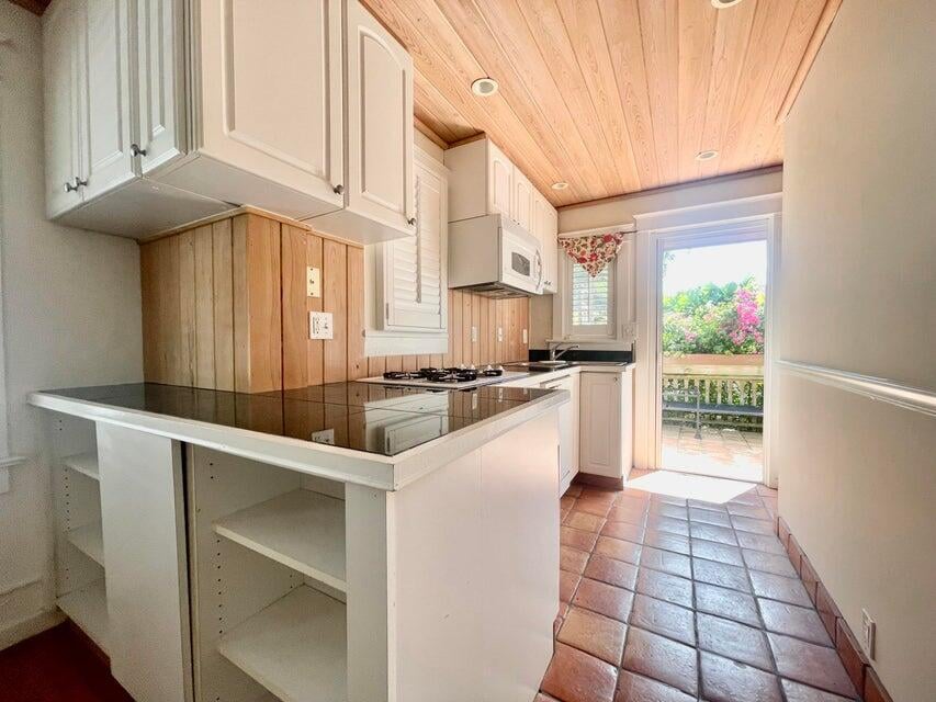 232 Australian Avenue #4 — photo 4