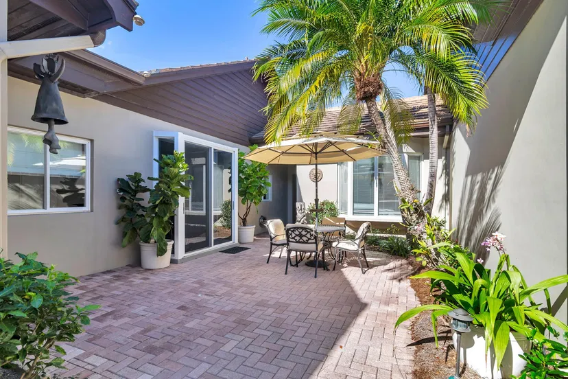 Jupiter Hills