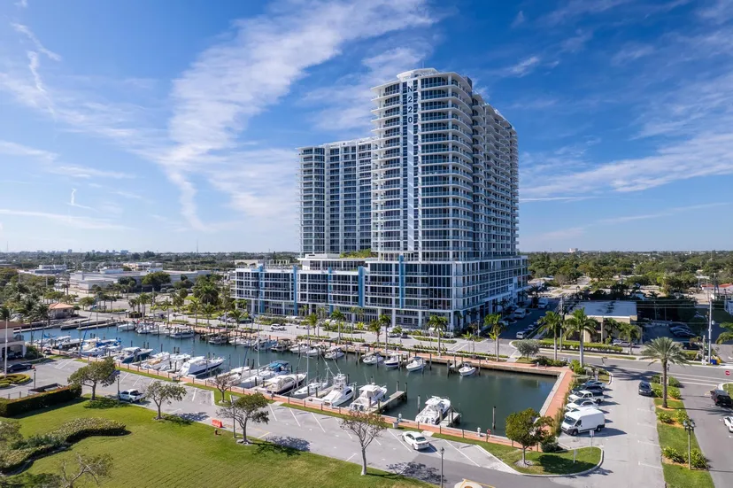 220 Lake Shore Drive 817, Lake Park