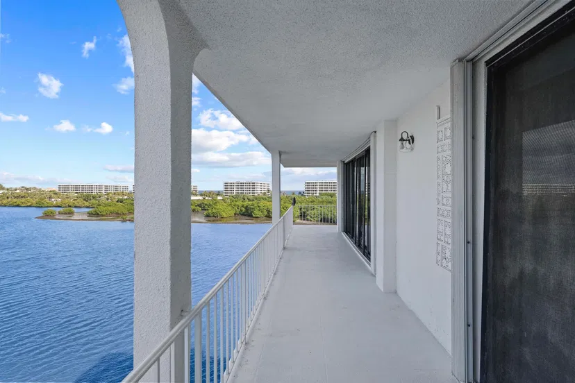 2155 Ibis Isle Road #Ph 3 — photo 4