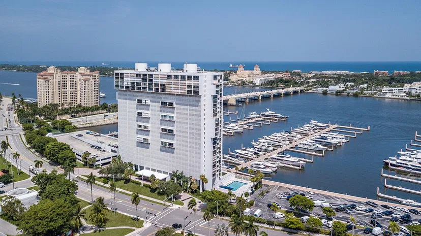 Sold Feb 2026 · 400 N Flagler Drive Ph C6, West Palm Beach