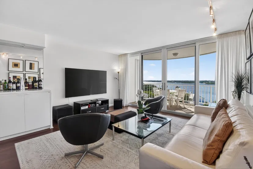 2295 S Ocean Boulevard #816 — photo 2