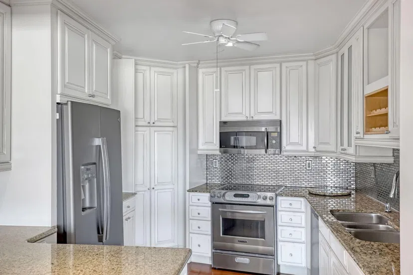 44 Cocoanut Row #420/421 A — photo 2