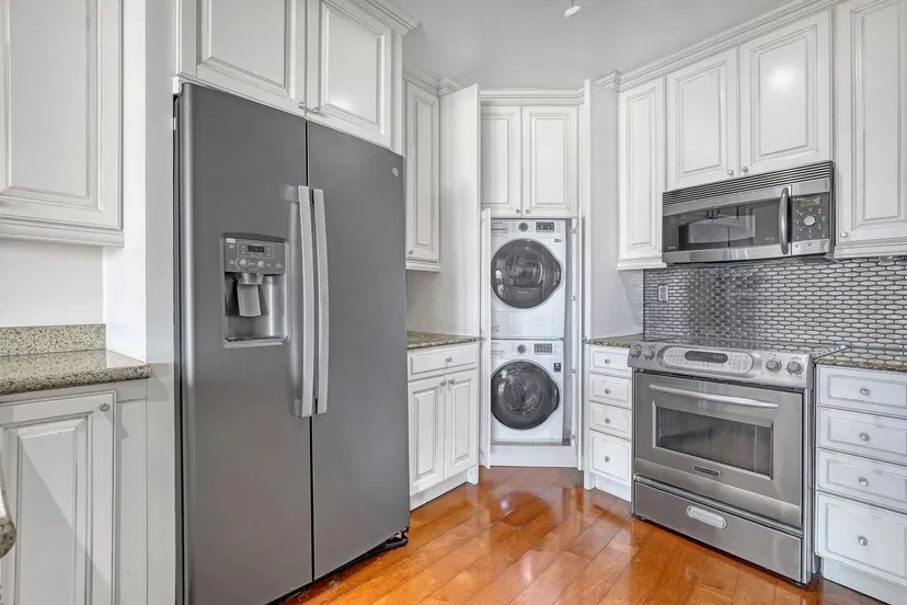 44 Cocoanut Row #420/421 A — photo 4