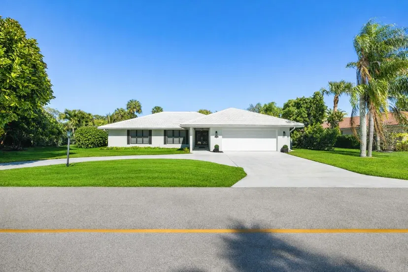 Sold Mar 2026 · 2831 SE Fairway W, Stuart