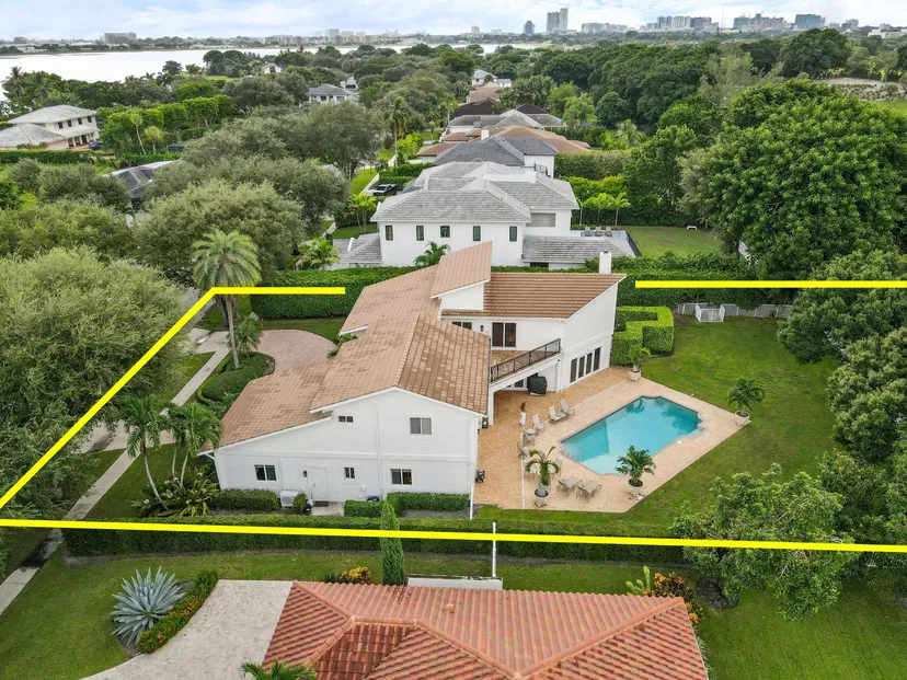2801 Embassy Drive, West Palm Beach