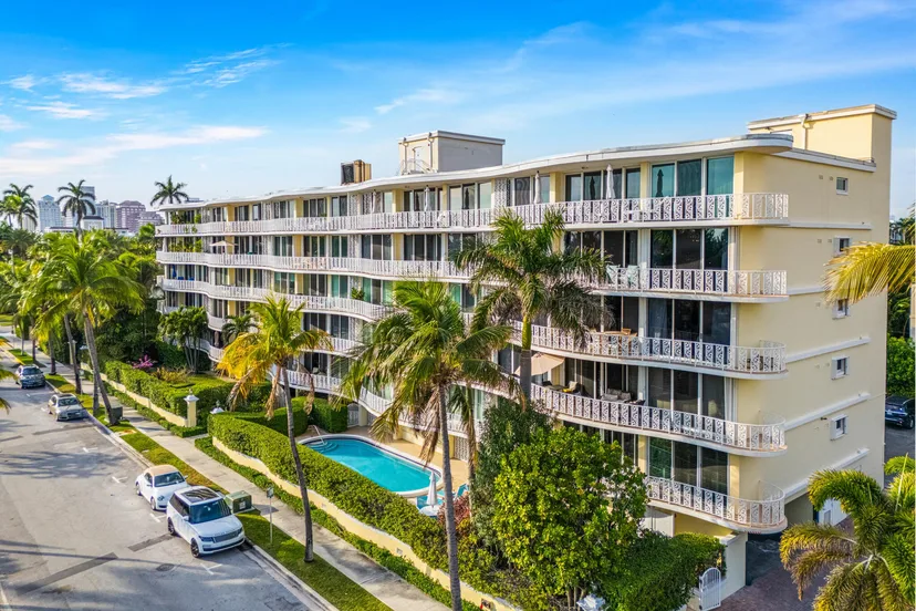 300 Ocean Boulevard Unit 2c
