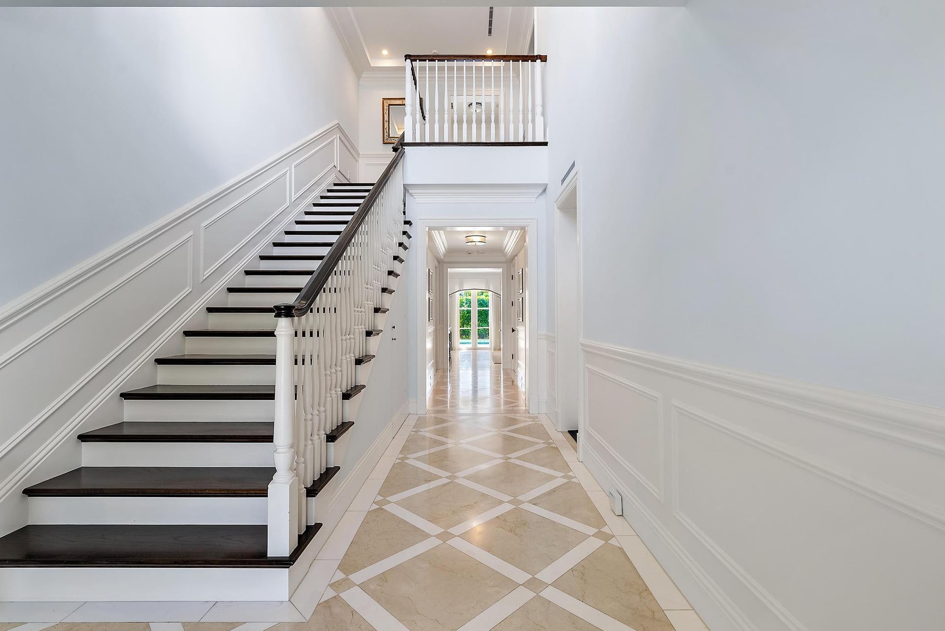 210 Emerald Lane — photo 4