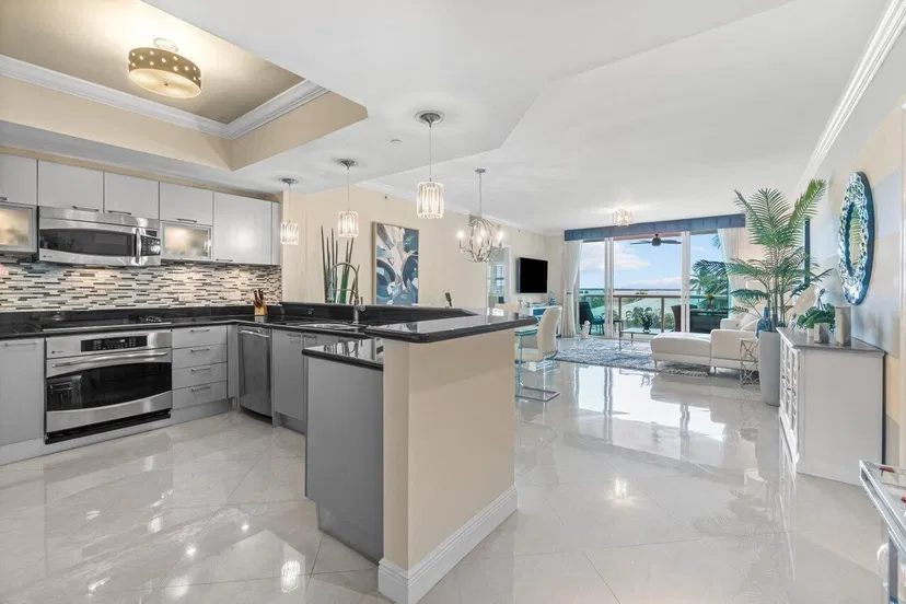 Marina Grande Riviera Beach Unit 302