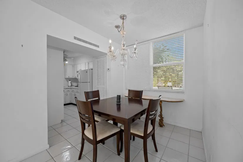 401 Peruvian Avenue #1010 — photo 4