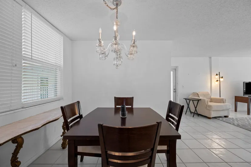 401 Peruvian Avenue #1010 — photo 5